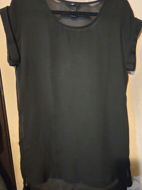 H&M Women's Sheer Black Short Sleeve Chiffon Shirt Size SM/4